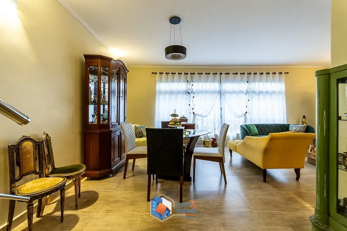 Imagem Casa para venda em Bosque da Saúde com 4 quartos, sendo 2 suítes, 267m²