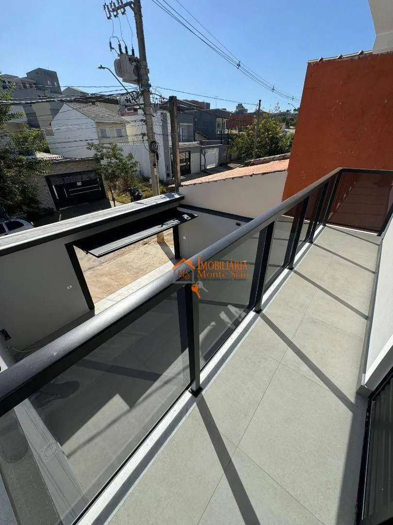 Imagem Sobrado com 3 dormitórios à venda, 100 m² por R$ 990.000,00 - Carmela III - Guarulhos/SP