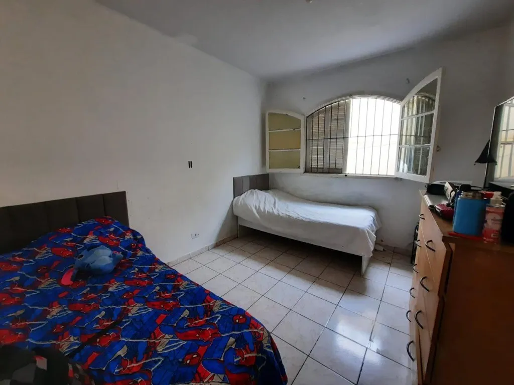Imagem Casa para locação em Santo André-SP: 3 quartos, 1 suíte, 3 banheiros, 4 vagas de garagem, Jardim Silvana - 100m².