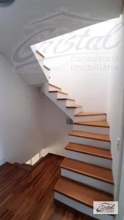Imagem Excelente casa no miolo da Granja Viana!