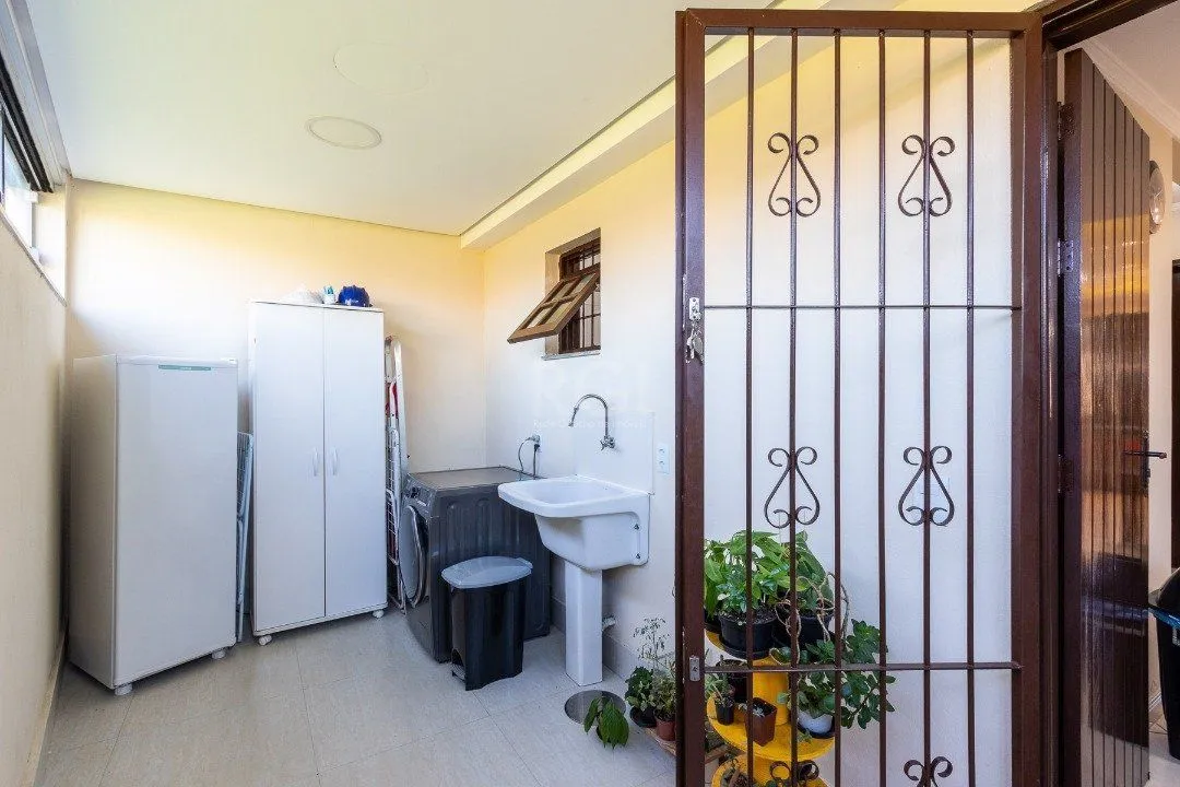 Imagem Casa Condominio para Venda - 107.13m², 3 dormitórios, sendo 1 suites, 1 vaga - Cavalhada
