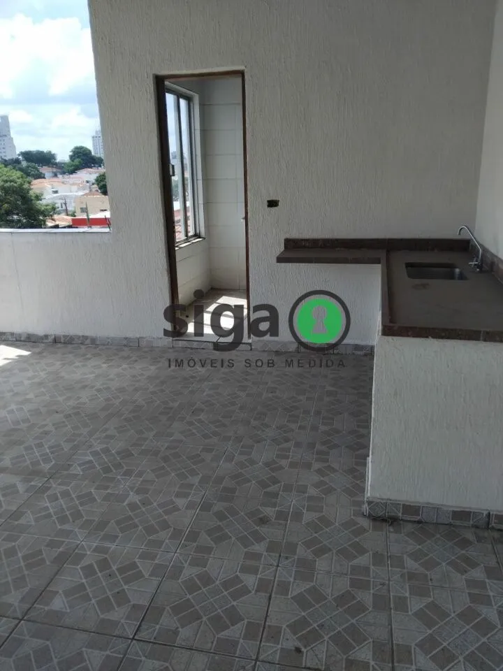 Imagem Sobrado com 4 suítes, terraço gourmet e garagem para 4 carros.