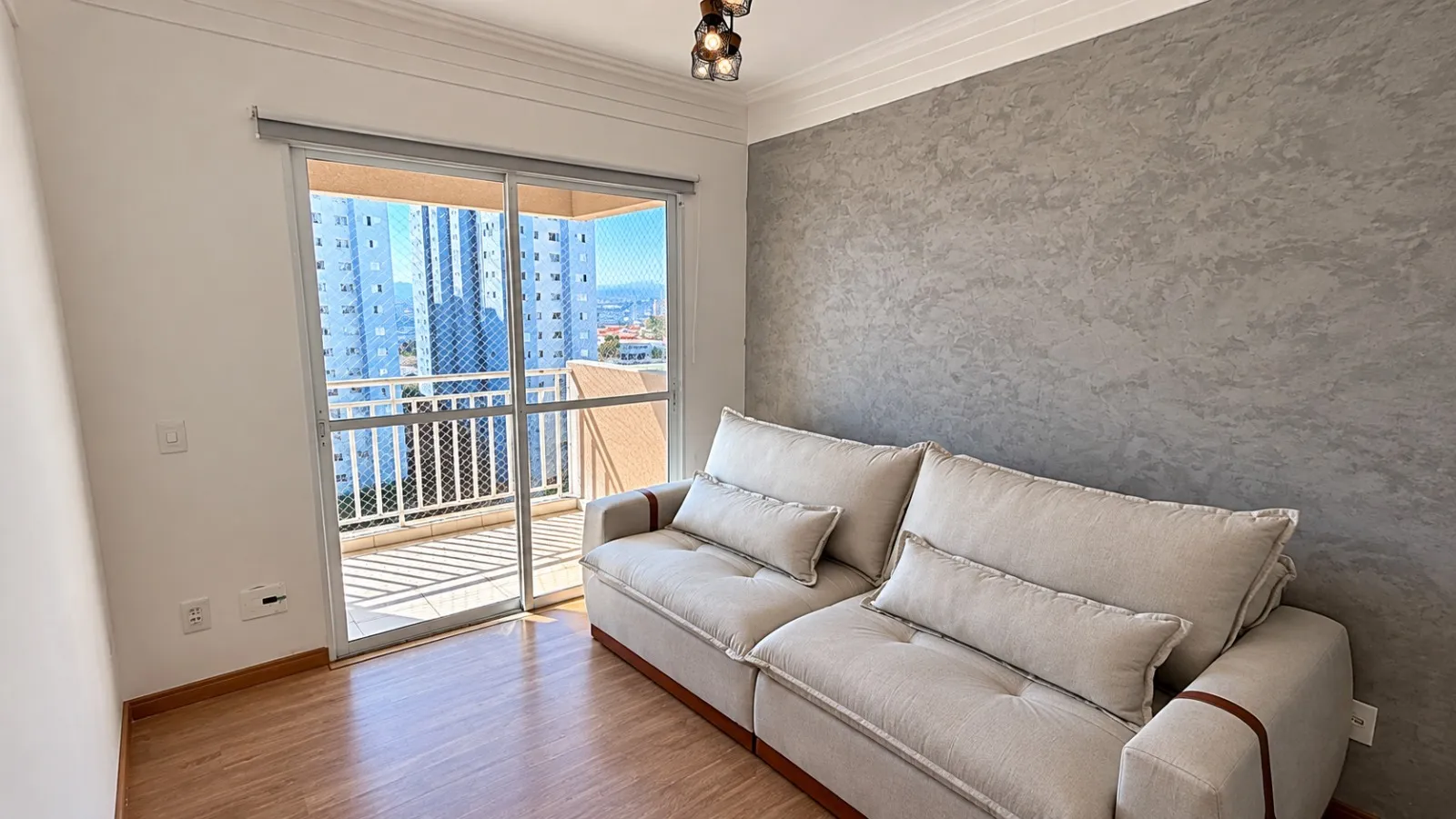 Imagem Apartamento de 2 Dormitórios com Suíte e Vista para o Sol da Manhã no Upper Life Campolim