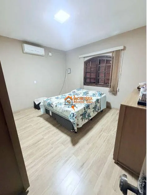 Imagem Sobrado com 3 dormitórios à venda, 150 m² por R$ 850.000 - Parque Continental I - Guarulhos/SP