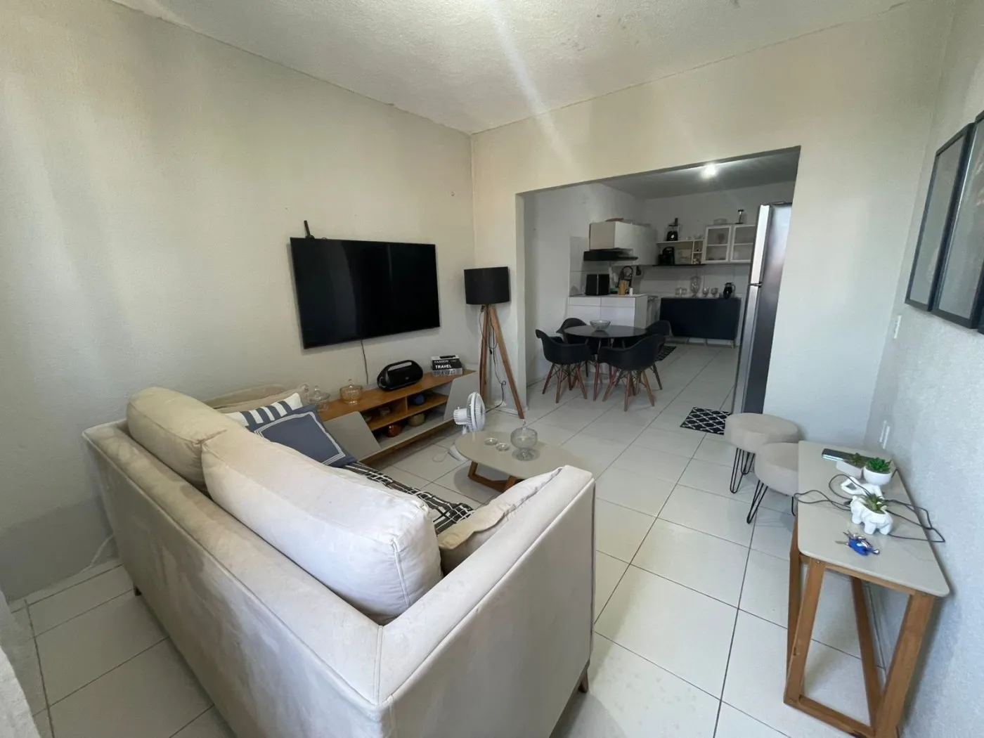 Foto do imóvel Comercial para Venda em Fortaleza, Parque Dois Irmãos, 2 dormitórios, 2 banheiros, 2 vagas em Rua A, 99 - Parque Dois Irmãos, Fortaleza - CE