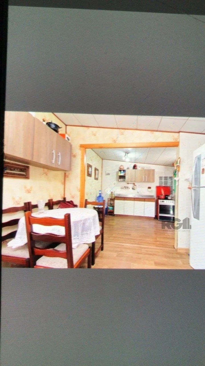 Imagem Casa para Venda - 247.5m², 3 dormitórios, 2 vagas - Petrópolis