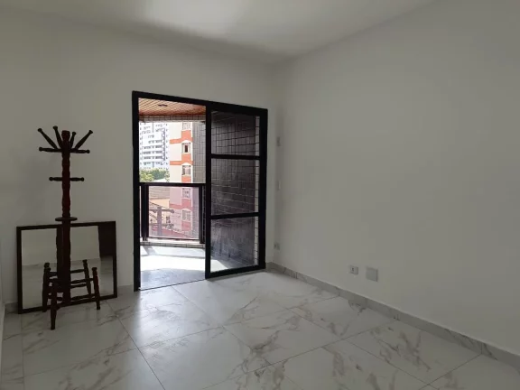 Imagem Apartamento na Ponta da praia com 03 quartos e sacada!
