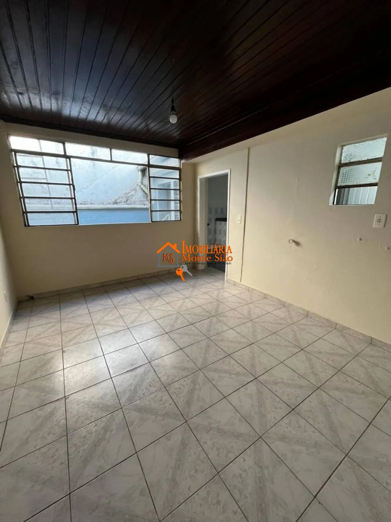 Imagem Sobrado com 4 dormitórios à venda, 238 m² por R$ 640.000,00 - Vila Galvão - Guarulhos/SP