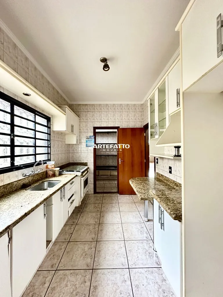 Foto do imóvel Casa à venda em Franca, São José, com 4 quartos, 250m2 em Rua Voluntários da Franca