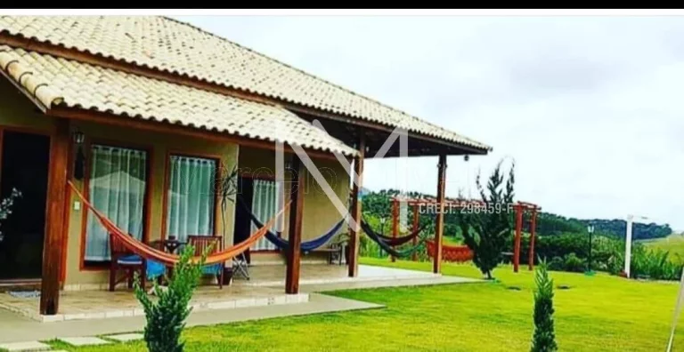 Imagem Chácara de Veraneio à Venda 3.200m² de Área - Paraibuna - SP