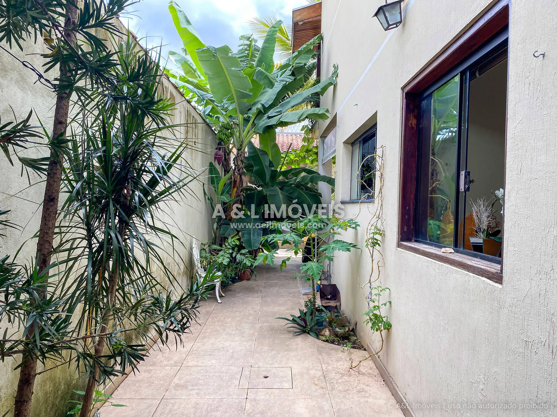 Imagem Casa à venda no Taubaté Village | 6 dormitórios e espaço gourmet