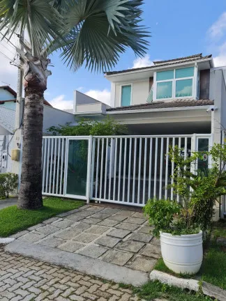 Imagem Casa com 3 Quartos à Venda, 220 m² em Camboinhas - Niterói