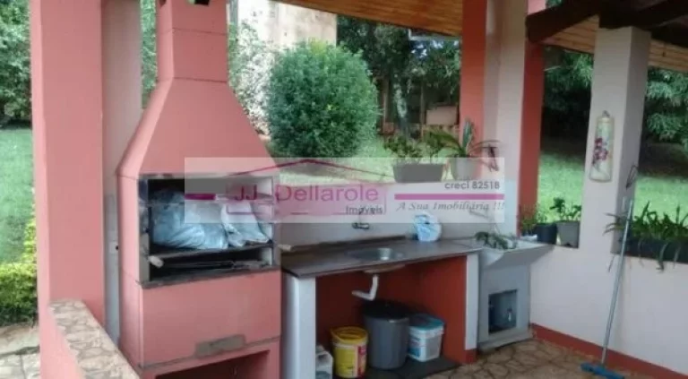 Imagem CHÁCARA com 2 casas dentro da cidade, - CONFORTO E LAZER para VOCÊ e SUA Família MORAR BEM E COM ...