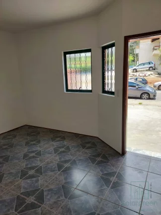 Imagem Casa 2 Quartos e 1 banheiro P/ LOCAÇÃO em Atibaia - 2 Mil / Mês