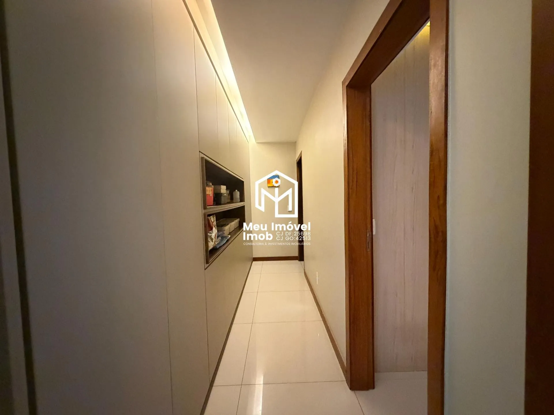 Imagem Casa 4 Qts 4 Suítes 2 Vagas 350m² Cond Jardim Botânico VI