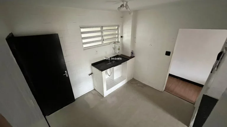 Foto do imóvel Apartamento à venda na Aclimação: 2 quartos, 1 suíte, 1 vaga de garagem, 74,18 m² de área em São Paulo-SP