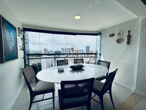 Imagem Apartamento com três quartos varanda a venda em Villa Laura