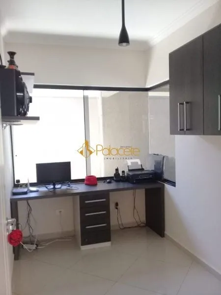 Imagem Casa à venda 3 Quartos, 1 Suite, 4 Vagas, 230M², Nossa Senhora do Perpétuo Socorro, Pindamonhangaba - SP