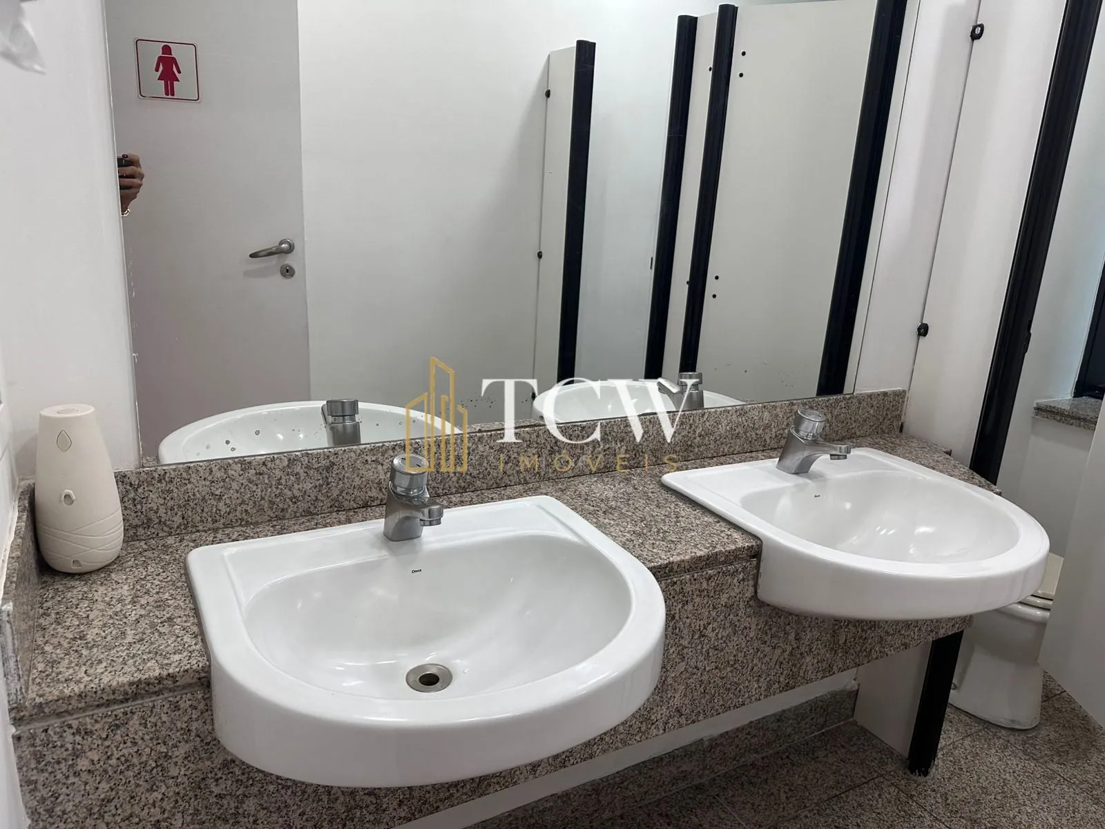 Imagem Conjunto Comercial para Locação no Itaim Bibi | 238 m² | Vão Livre | 7 Vagas | São Paulo/SP