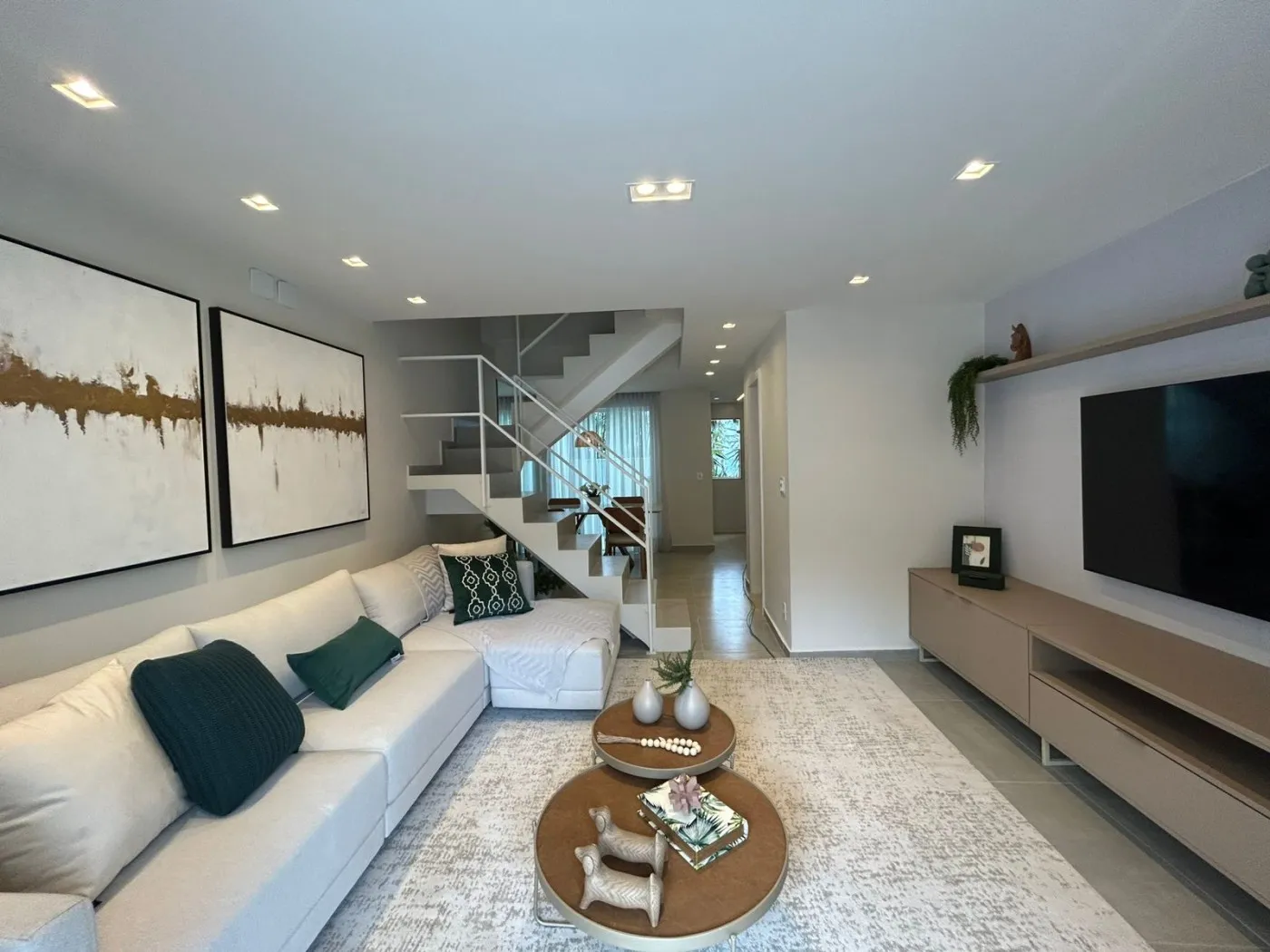 Imagem Casa em Condomínio para Venda em Petrópolis / RJ no bairro Quarteirão Brasileiro