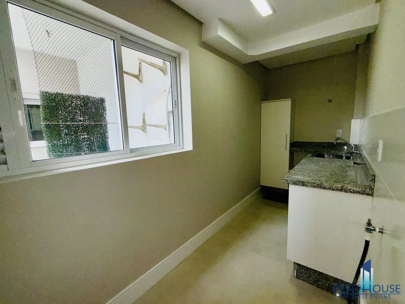 Imagem Apartamento Zona Central para Venda em Balneário Camboriú, BARRA SUL, 3 dormitórios, 1 suíte, 3 banheiros, 2 vagas
