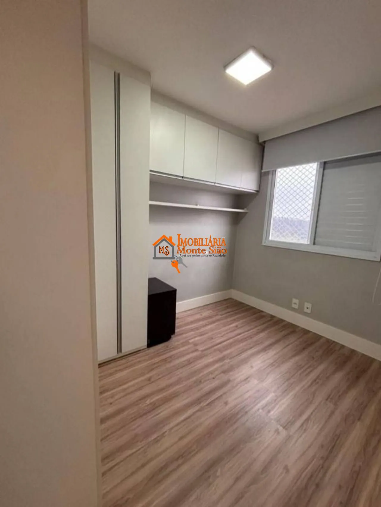 Imagem Apartamento com 2 dormitórios para alugar, 51 m² por R$ 3.555,00/mês - Vila Galvão - Guarulhos/SP