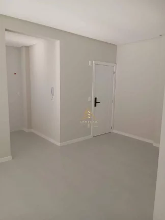 Imagem Apartamento com 2 dormitórios à venda, 76 m² por R$ 700.000,00 - Tabuleiro - Camboriú/SC