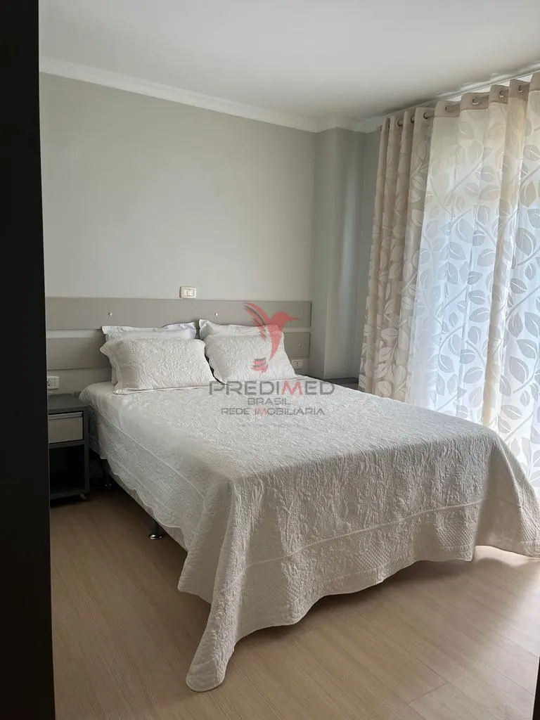 Imagem Apartamento mobiliado, a apenas 100 metros do mar no centro de Balneário Piçarras