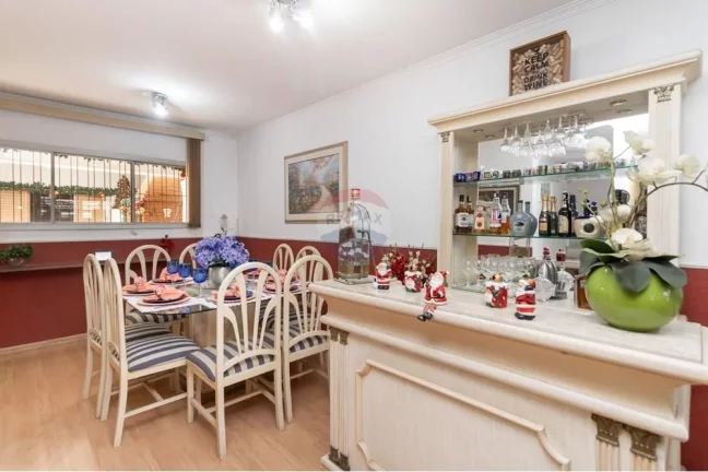 Imagem Casa Térrea a Venda 200m² 3 Dormitórios 4 Vagas Edícula maravilhosa