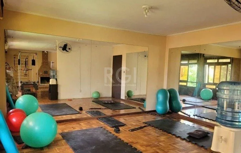 Imagem Casa Residencial ou comercial. Com 205 m² de área útil, 3 dormitórios