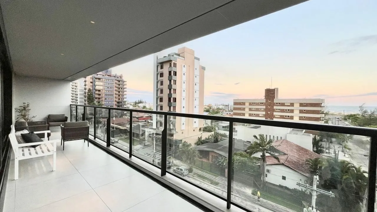 Imagem Apartamento à venda em Torres, Praia Grande, com 4 quartos, 215m2