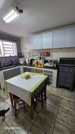 Imagem Sobrado Amplo 194 m2, 03 dorms, 03 vgs, Esquina, Centro de Mogi