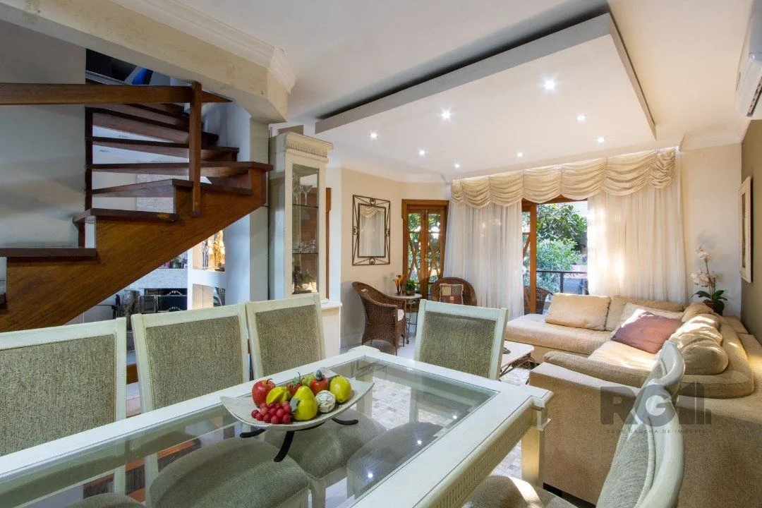 Imagem Casa de Condomínio em Jardim Isabel