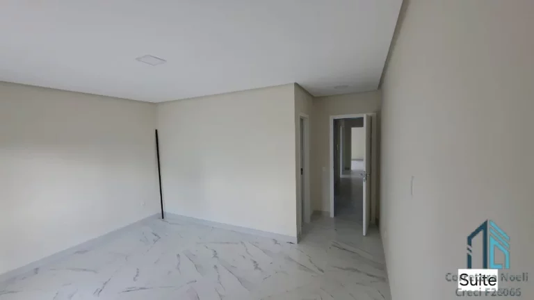 Imagem Sobrado novo com amplo terreno, 03 quartos c/suíte, no centro Canasvieiras em Florianópolis SC