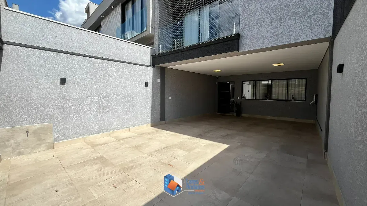 Imagem Sobrado para venda em Vila Pirituba com 4 quartos, sendo 2 suítes, 190m²