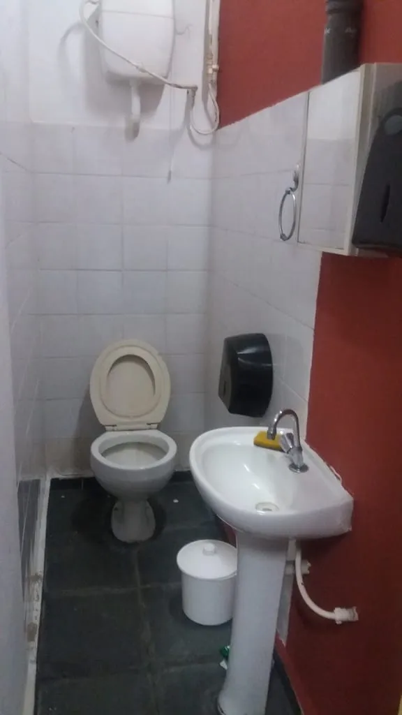 Imagem Comercial à venda 3 Quartos, 1 Suite, 5 Vagas, 300M², Bela Vista, Pindamonhangaba - SP
