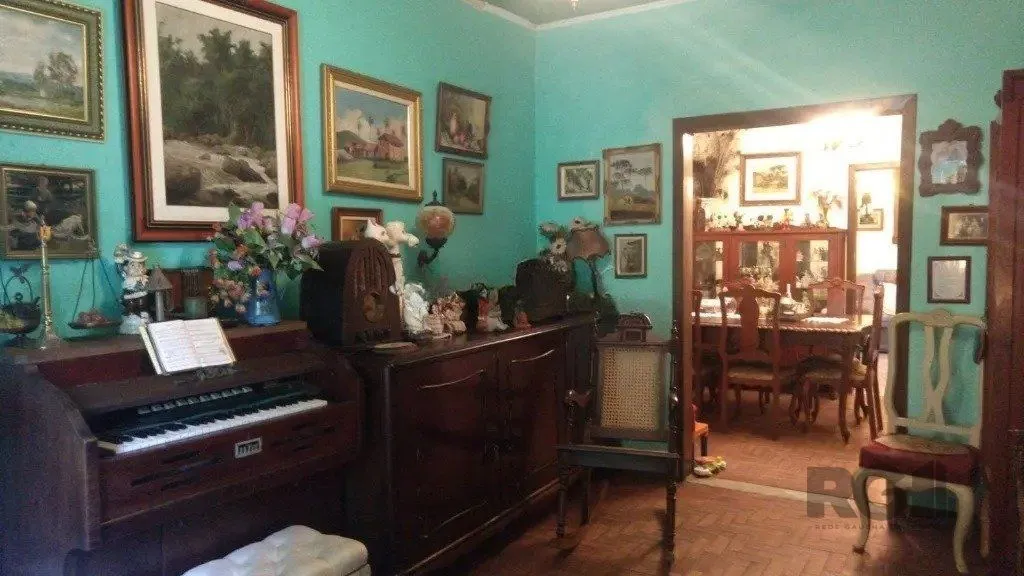 Imagem Casa com 3 dormitórios no bairro Sarandi