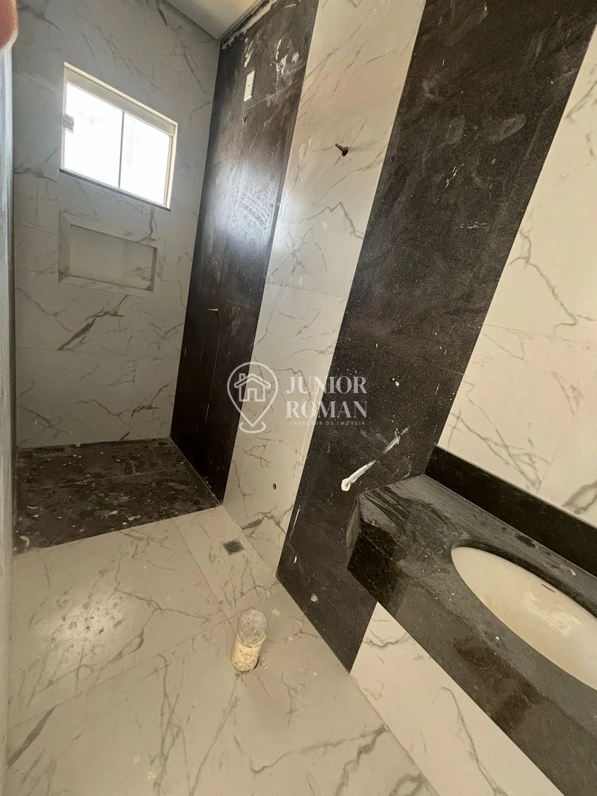 Imagem LINDO SOBRADO ALTO PADRAO 252M² - OPORTUNIDADE NO JD VITORIA - BARREIRAS/BA