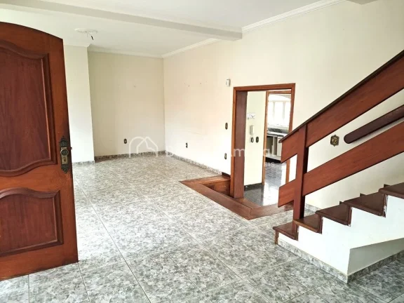 Imagem Casa a venda Vila Nogueira 6 quartos, 3 suítes, ar condicionado, quintal gramado
Essa casa é pra q...