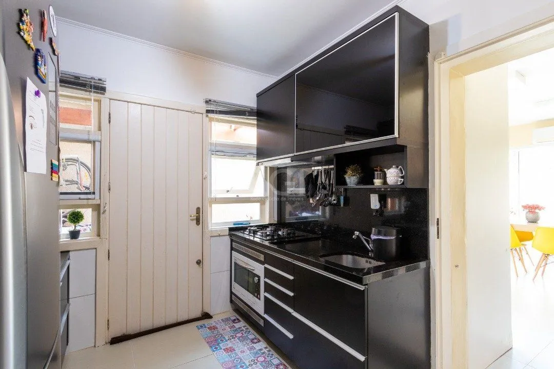 Imagem Casa Condominio para Venda - 102.9m², 3 dormitórios, sendo 1 suites, 2 vagas - Camaquã
