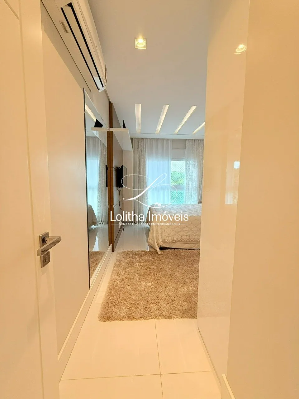 Imagem APARTAMENTO DE ALTO PADRÃO À VENDA NA AGRONÔMICA - FLORIANÓPOLIS/SC
