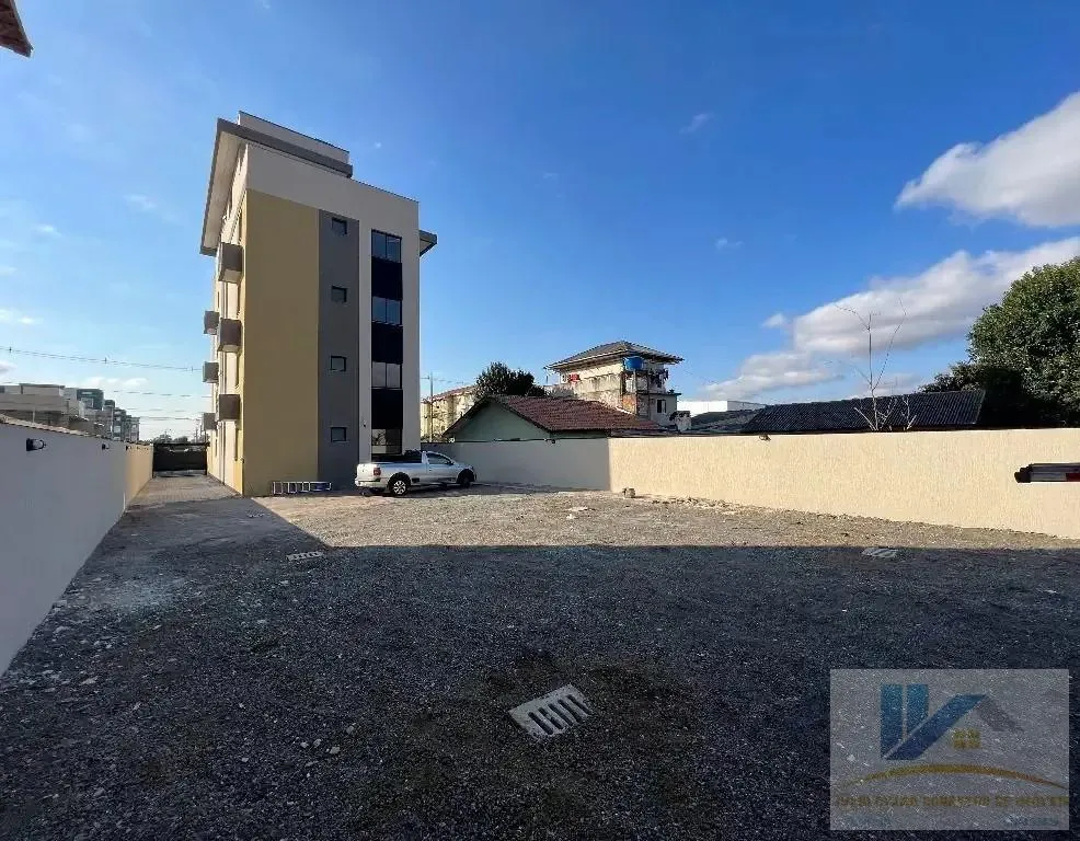 Imagem Cobertura para Venda em São José dos Pinhais, Cidade jardim, 3 dormitórios, 1 suíte, 2 banheiros, 2 vagas