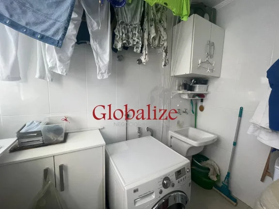 Imagem Casa com 3 dormitórios, área de lazer, churrasqueira no Marapé em Santos