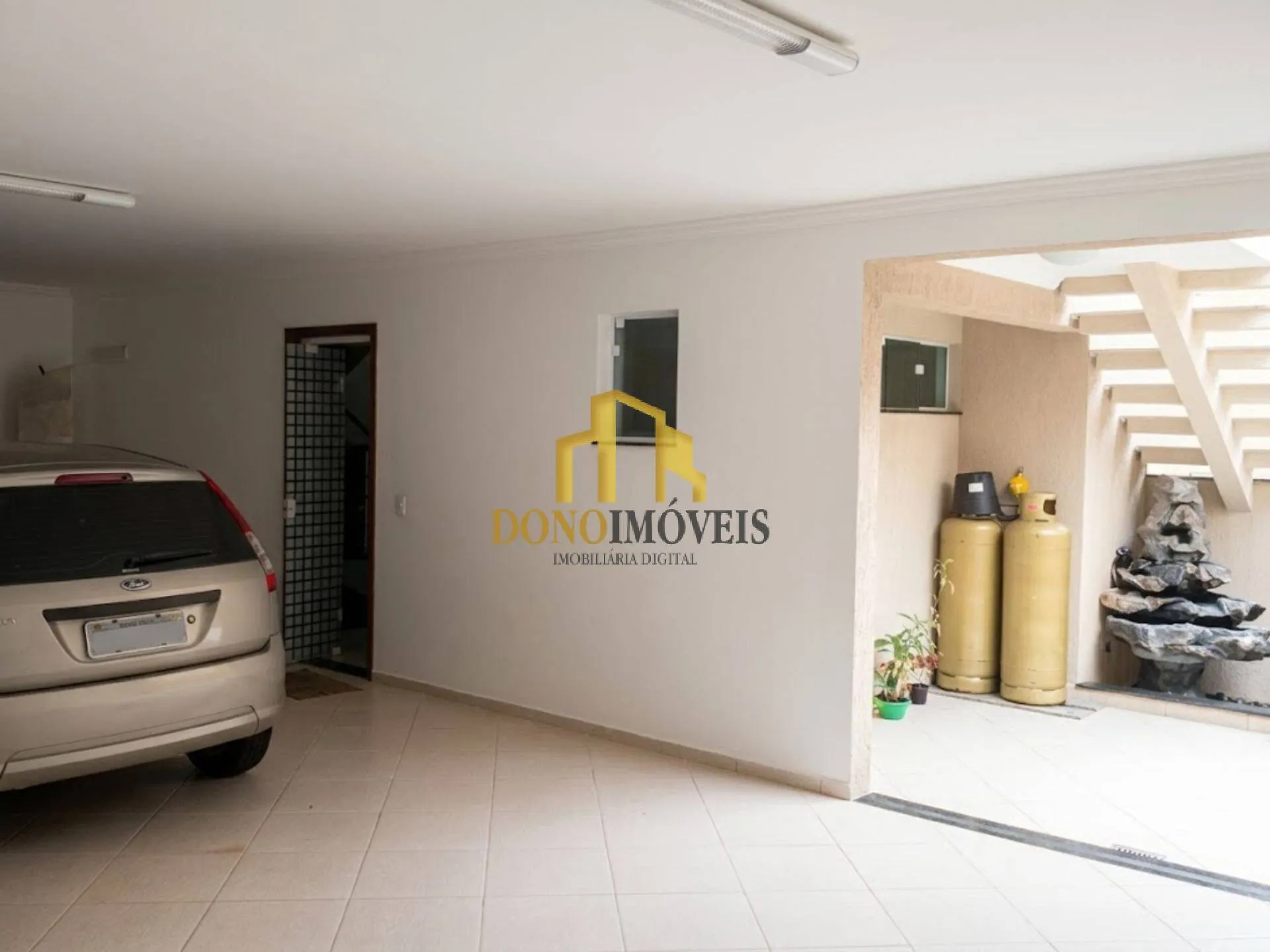 Imagem Sobrado 275 m² 3 dorms 1 suíte 4 vagas churrasqueira Santa Terezinha SBC