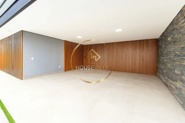 Imagem Casa térrea, 3 dormitórios ( 3 Suítes), Jardim do Golfe, Sjc.