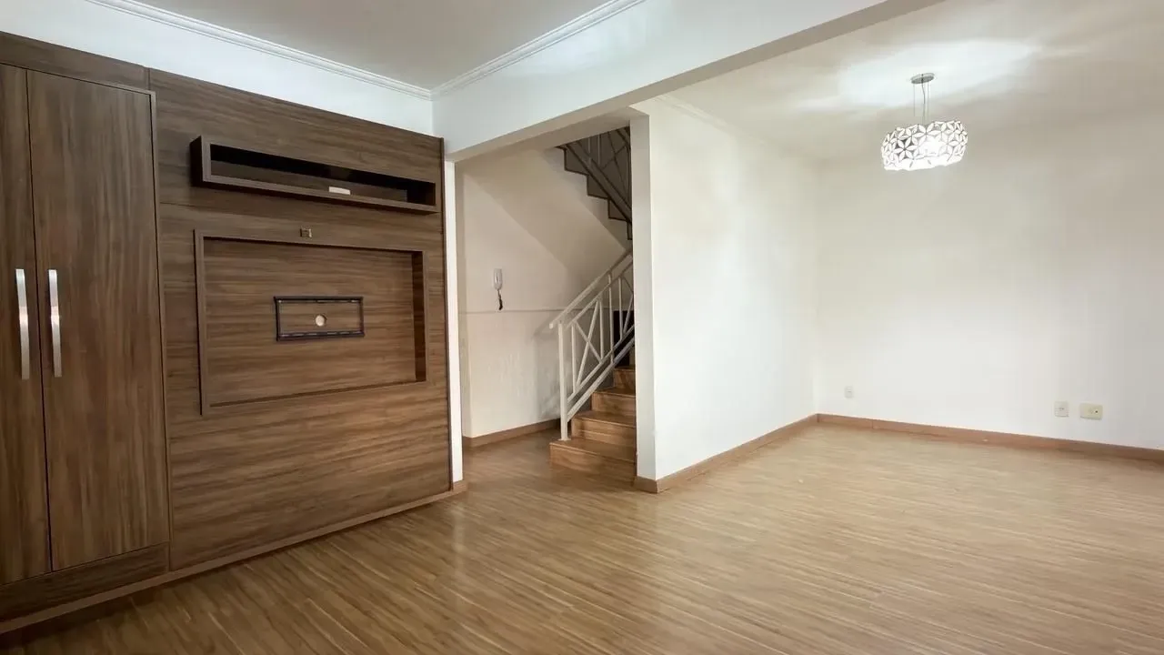 Imagem Casa de Condomínio com 3 Quartos à Venda, 120 m² em Jardim Shangai - Jundiaí