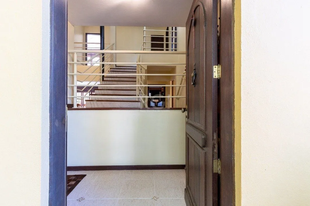 Imagem Casa para Venda - 308.25m², 3 dormitórios, sendo 1 suites, 5 vagas - Cristal