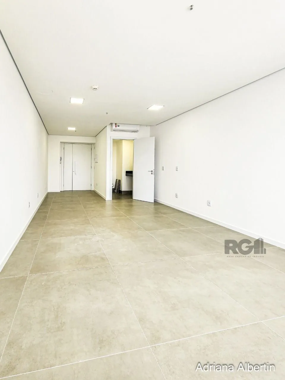 Imagem Conjunto/Sala para Locação/Aluguel - 34.26m², 0 dormitórios, Praia de Belas