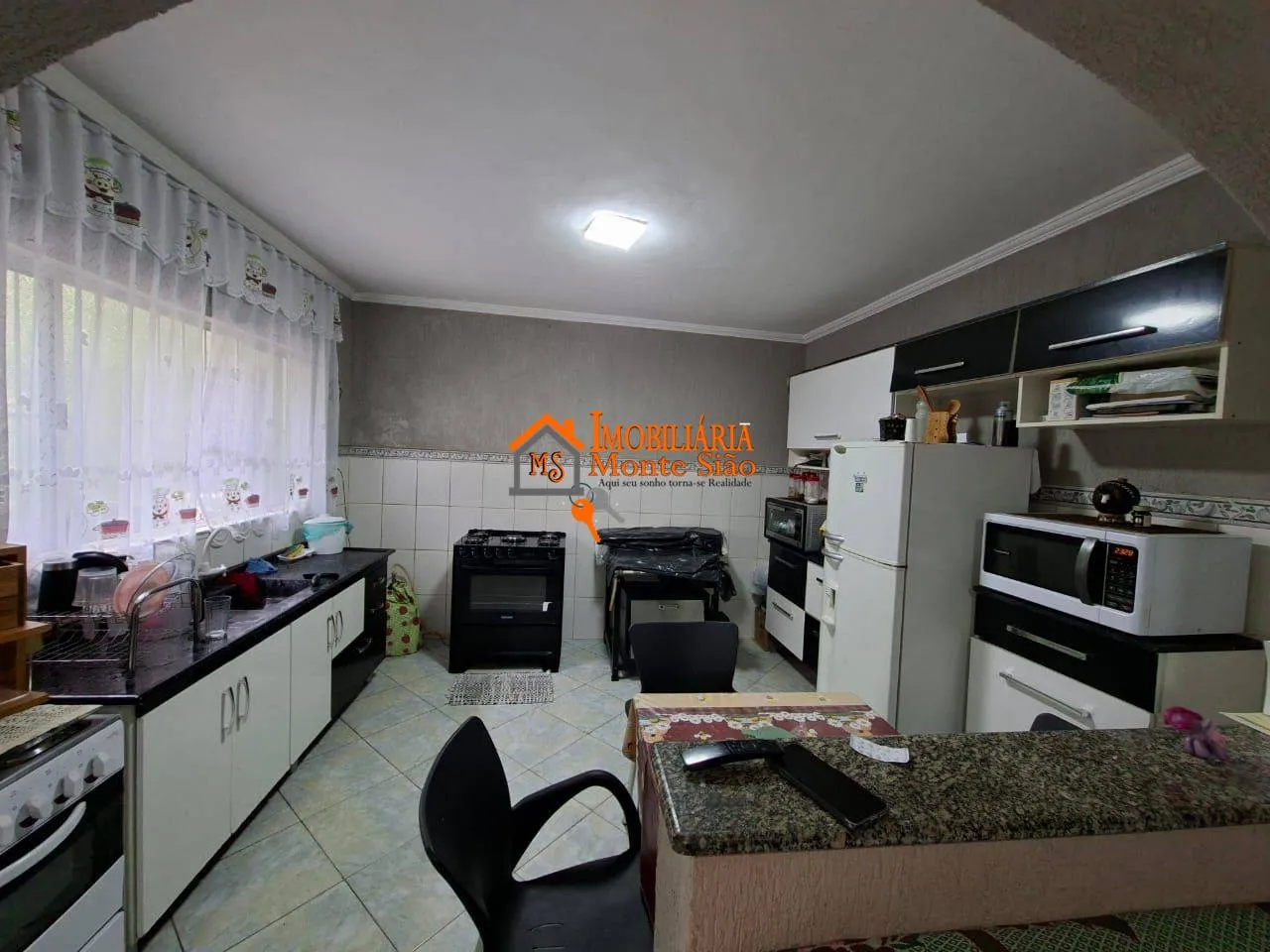 Imagem Sobrado com 5 dormitórios à venda, 200 m² - Paraventi - Guarulhos/SP