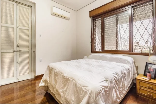 Imagem Casa para venda no bairro Santana em Porto Alegre